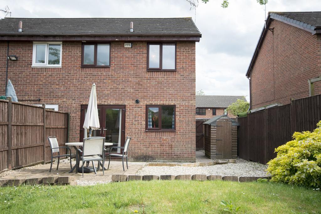 32 Pentland Close Честер Екстер'єр фото